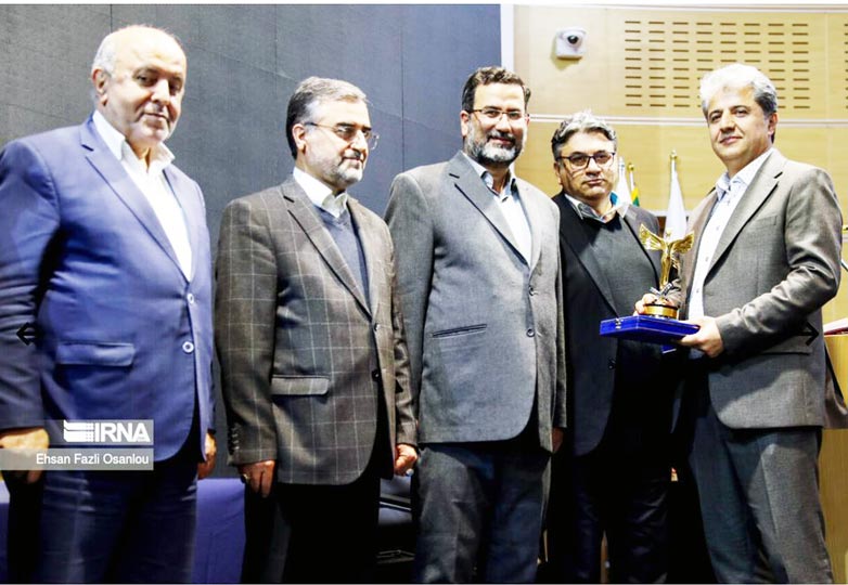 اعطای تندیس صنعتگر نمونه استان مازندران در روز ملی صنعت و معدن با حضور استاندار مازندران و معاون وزیر مهندس برادران  - سال 1402